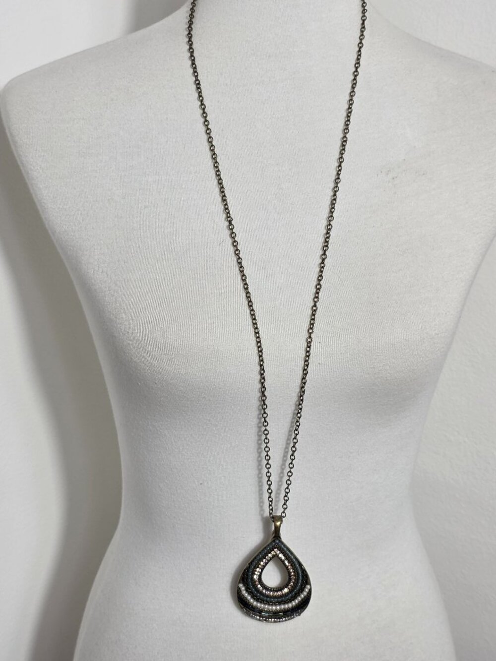Vintage Premier Designs Mixed Media Open Tear Drop Pendant Necklace